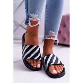 Dámské černé pantofle Aynna černá 2 Dámské černé pantofle Aynna černá 2