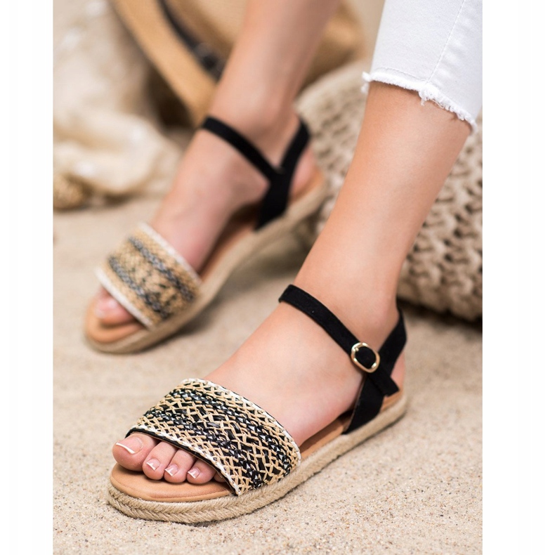 SHELOVET Lehké pletené sandály béžový černá 1