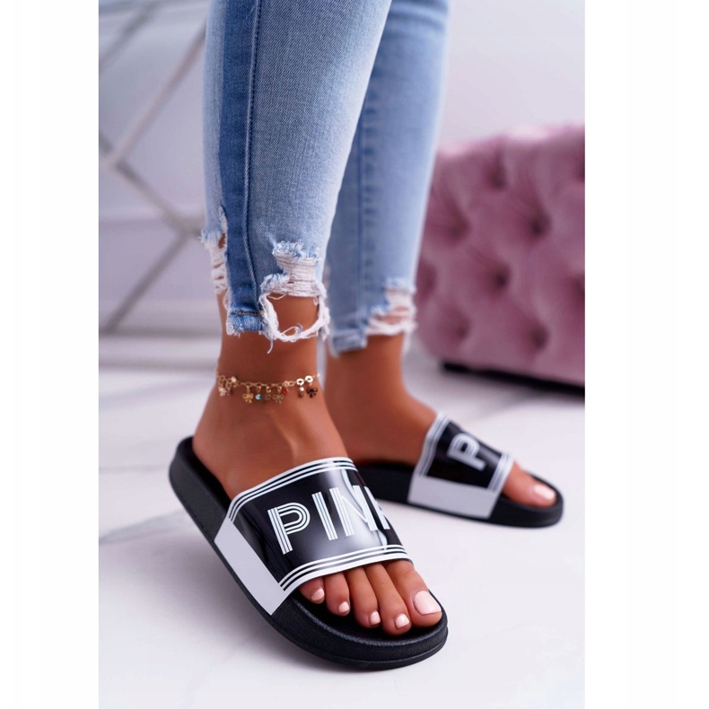 Černé dámské pantofle Vrita černá 1