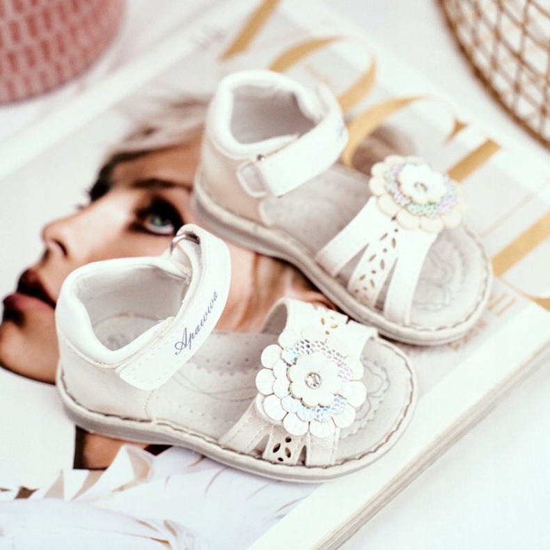 Apawwa Dětské sandály se suchým zipem Flower White Mino bílý vícebarevný žlutá 2