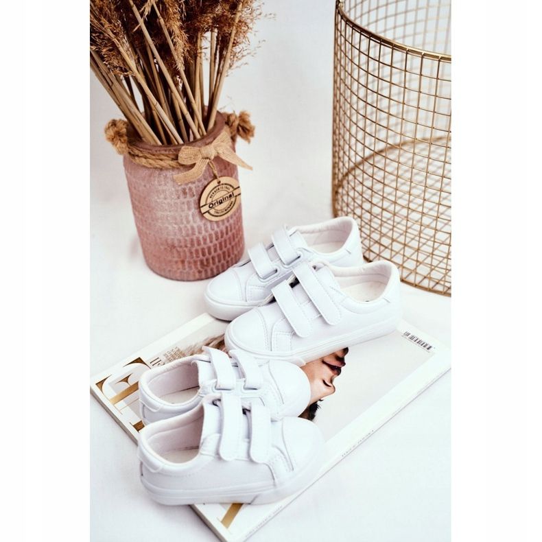 Apawwa Bílé dětské tenisky na suchý zip Pergomo bílý 2