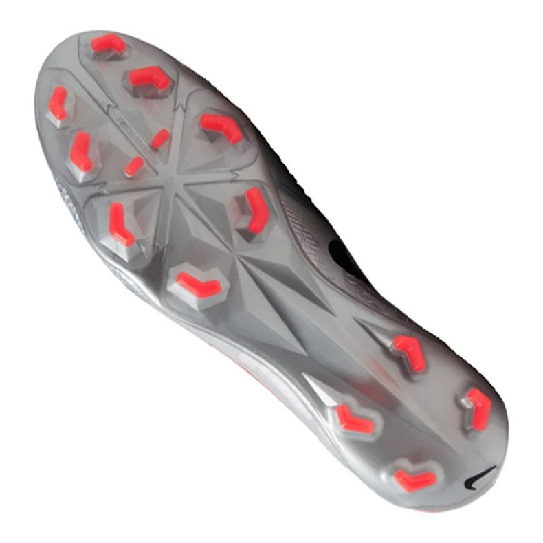 Kopačky Nike Phantom Vnm Elite Fg M AO7540-906 šedá stříbrný 2