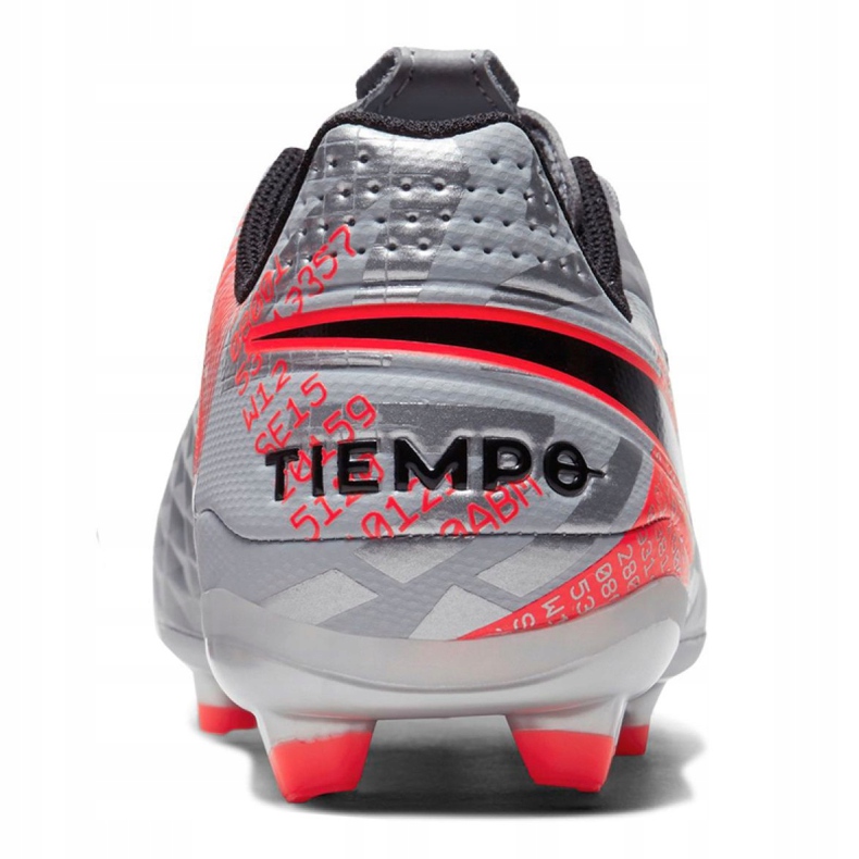 Kopačky Nike Legend 8 Academy Mg Jr AT5732-906 vícebarevný stříbro 2
