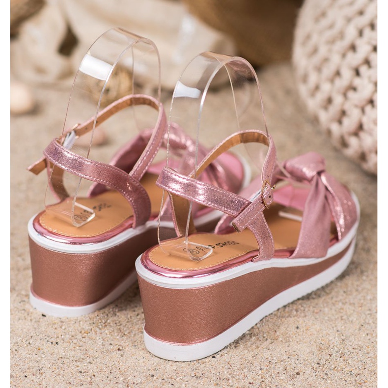 SHELOVET Lesklé klínové sandály růžový 1