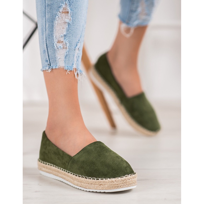 Small Swan Espadrilky ze zeleného semiše zelený 1