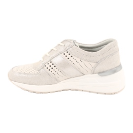 Jezzi Pohodlná sportovní obuv na klínové patě 20PB08-1641 béžový 1