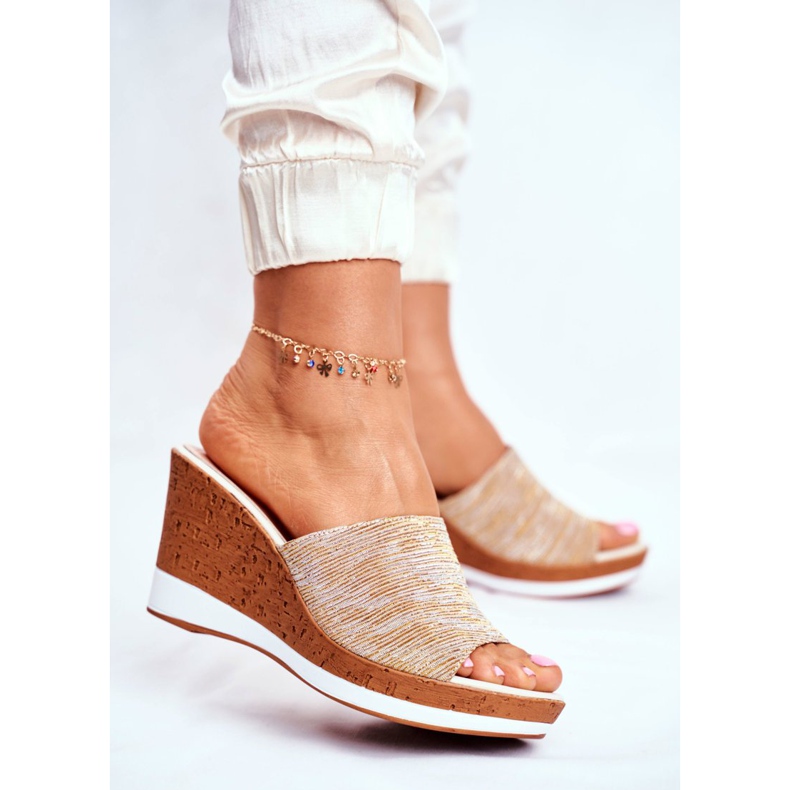 Dámské pantofle na klínku Sergio Leone Beige SK320 žluť 2