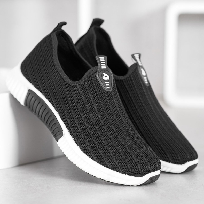 SHELOVET Prolamované sportovní boty černá 2