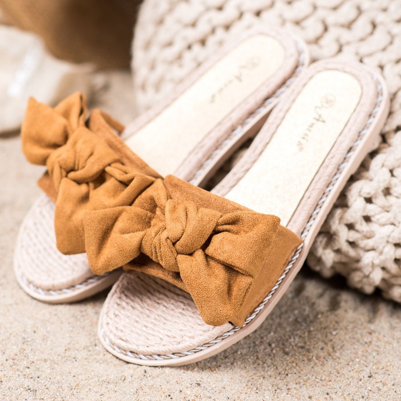 Anesia Paris Stylové semišové pantofle hnědý 1