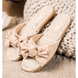 Renda Elegantní pantofle s mašlí béžový 1