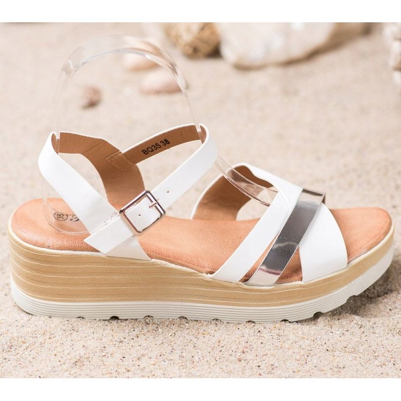 Renda Sandály na klínku bílý 2