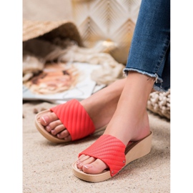 Bona Stylové pantofle na platformě červené 1