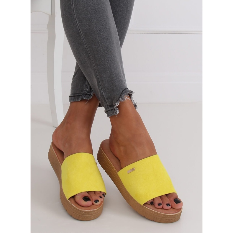 Žluté dámské žluté pantofle G-576 Yellow žluť 2