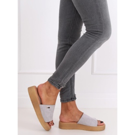 Šedé Dámské šedé pantofle G-576 Grey šedá 2