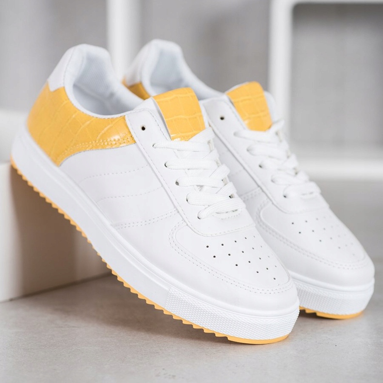 SHELOVET Stylové boty na platformě bílý 1