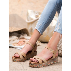 Small Swan Módní sandály s eko kůží hnědý 1