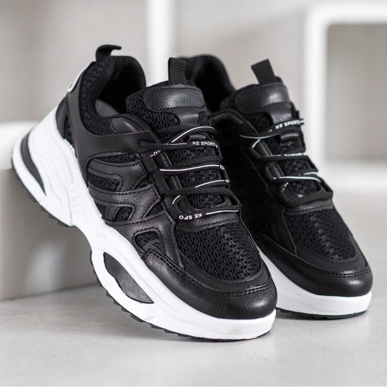 SHELOVET Pohodlné černé tenisky černá 2