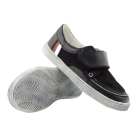 Kožené sportovní boty Bartek 28369 modrý 4