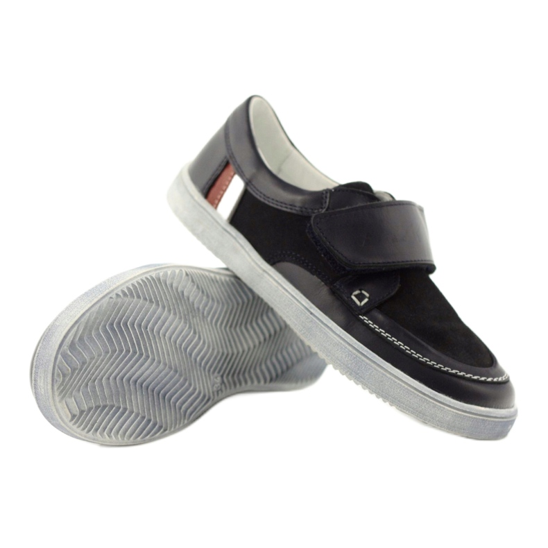 Kožené sportovní boty Bartek 28369 modrý 4