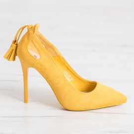 Seastar Žluté hřeby s třásněmi žlutá 2 Seastar Žluté hřeby s třásněmi žlutá 2