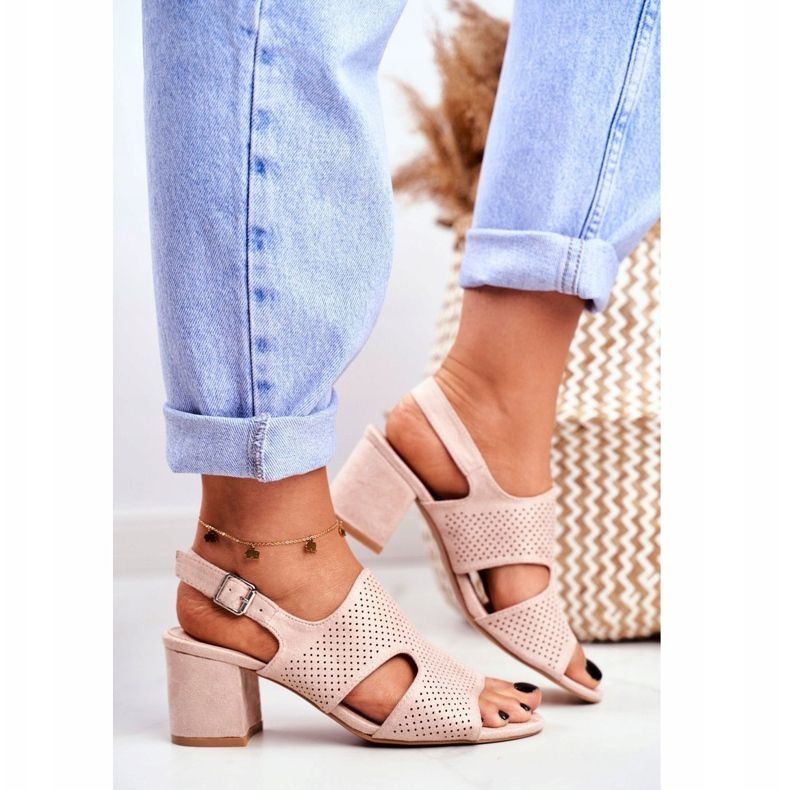 BUGO Dámské sandály na podpatku prolamované béžové Valery béžový 1