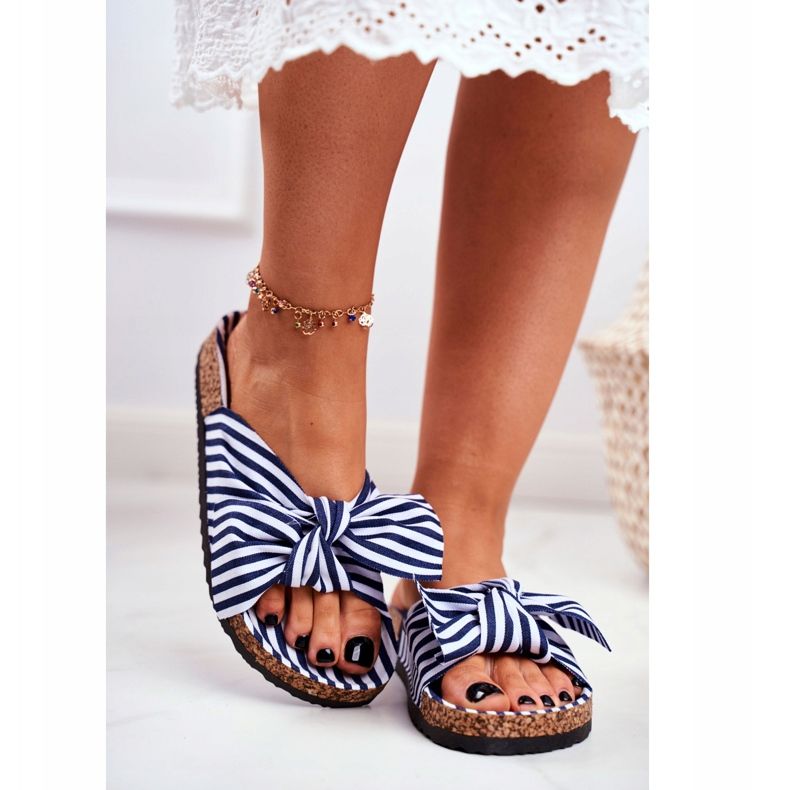 BUGO Dámské pantofle s mašlemi Pin-up Navy Blue Verrone bílý námořnická modrá 2 BUGO Dámské pantofle s mašlemi Pin-up Navy Blue Verrone bílý námořnická modrá 2