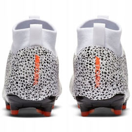 Kopačky Nike Mercurial Superfly 7 Academy CR7 FG / MG Jr CV3182-180 vícebarevný bílý 5