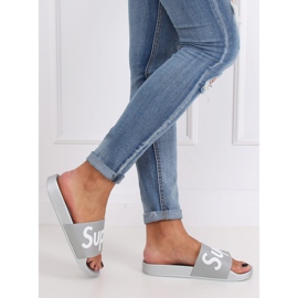 Šedé a stříbrné dámské pantofle CK110 Silver šedá 2