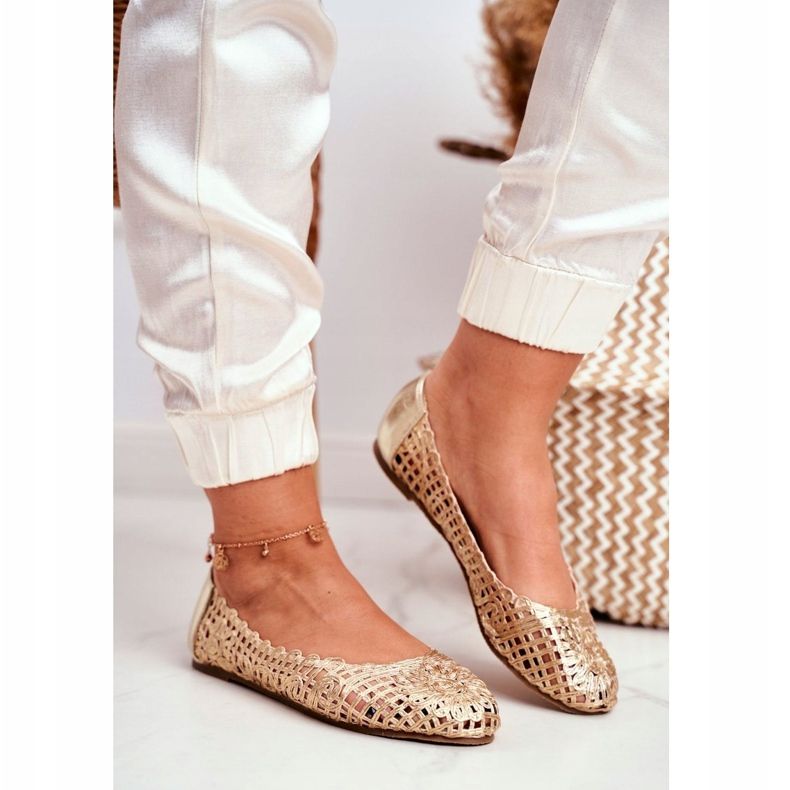 Lu Boo Dámské balerínky se zlatým prolamovaným pletením 1