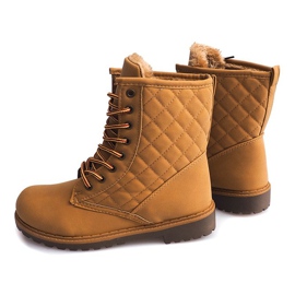 Teplý prošívaný lapač 8016 Camel hnědý 2
