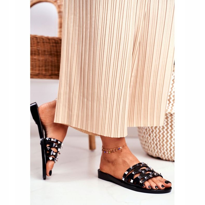 LU BOO Dámské černé pantofle gumové patty cvočky černá 2