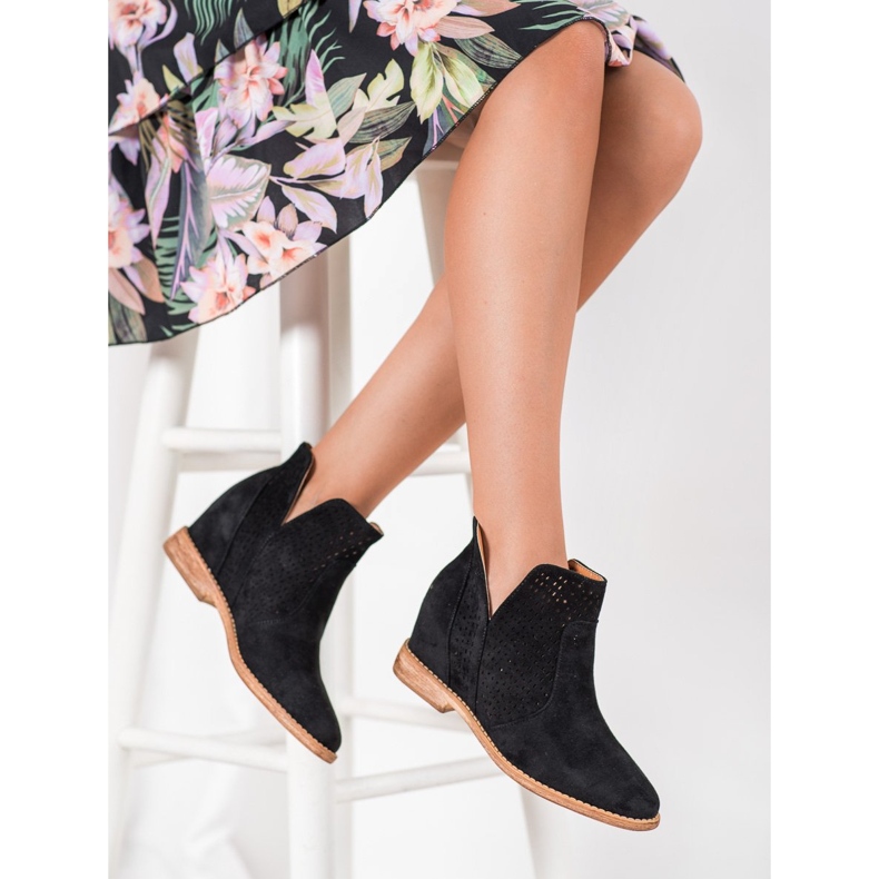 Bella Paris Klasické černé kovbojky černá 2