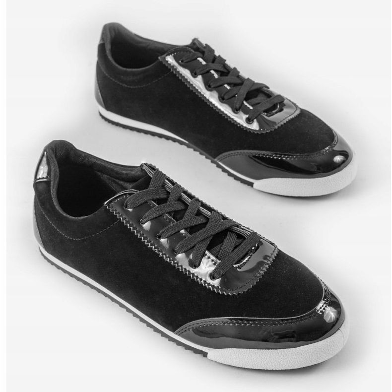 Černé elegantní pánské boty JX-22 černý 2