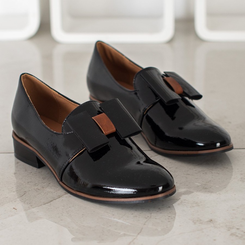 Lakovaná čerpadla VINCEZA černá 1