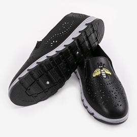 Černé prolamované tenisky s potiskem JH81172-3 černý 2
