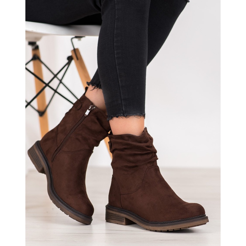 J. Star Tmavě hnědí dělníci hnědý 2