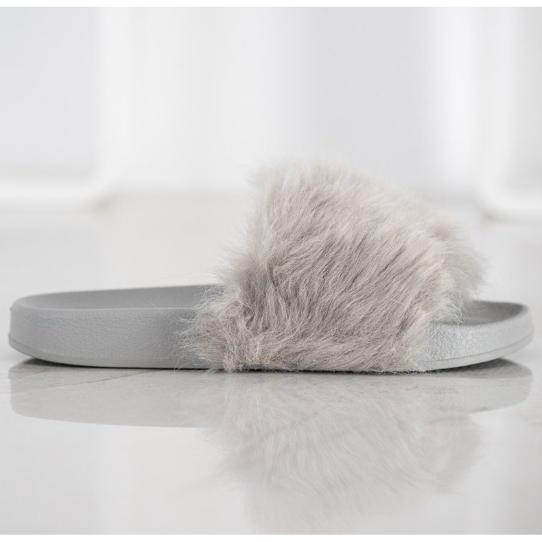 SHELOVET Gumové pantofle s kožešinou šedá 1