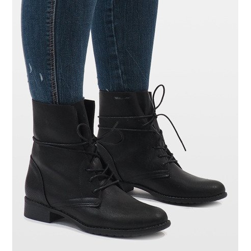 Černé šněrovací boty 16006-58 černý 1