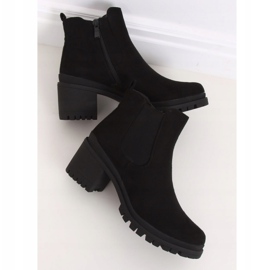 Černé kozačky na širokých podpatcích XJ-25 Black černá 1 Černé kozačky na širokých podpatcích XJ-25 Black černá 1