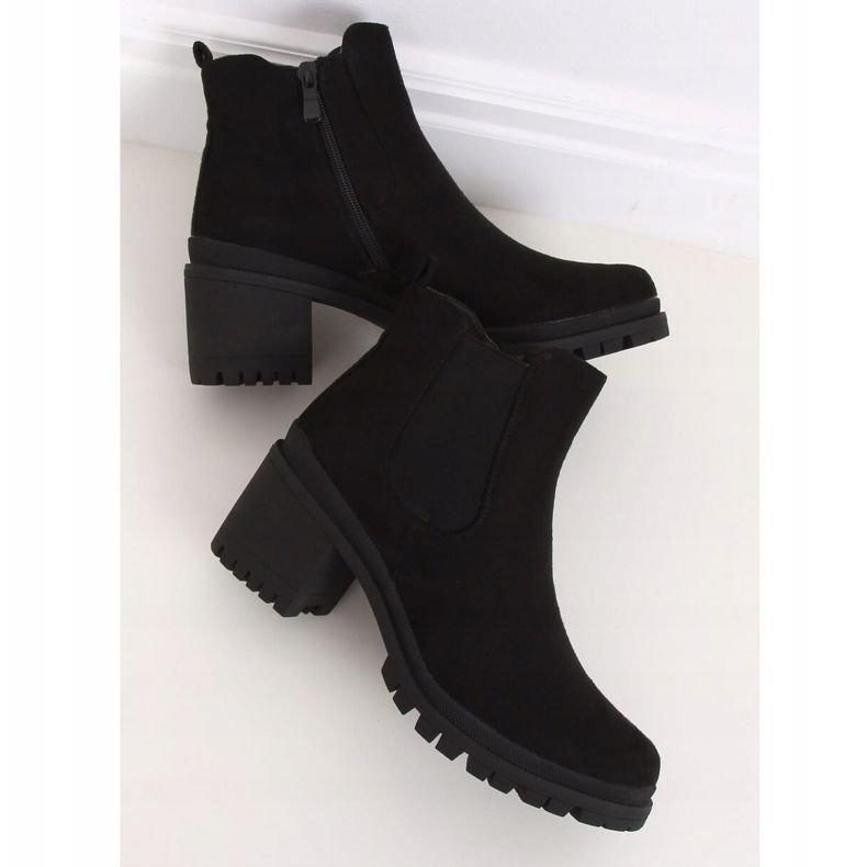 Černé kozačky na širokých podpatcích XJ-25 Black černá 1 Černé kozačky na širokých podpatcích XJ-25 Black černá 1