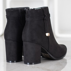 Elegantní kozačky VINCEZA černá 1