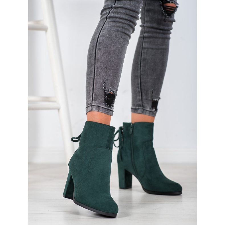 Svázané boty na příspěvku VINCEZA zelená 1