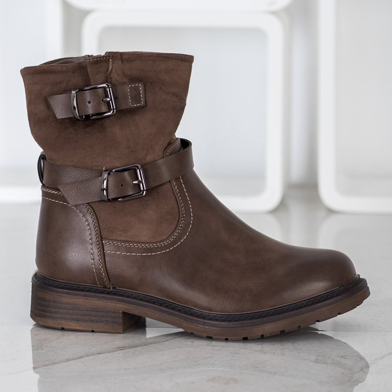 J. Star Klasičtí dělníci hnědý 2