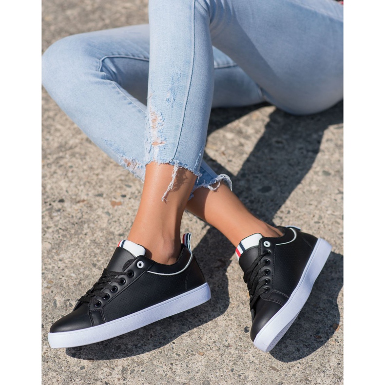 SHELOVET Stylové tenisky s eko kůží černá 2