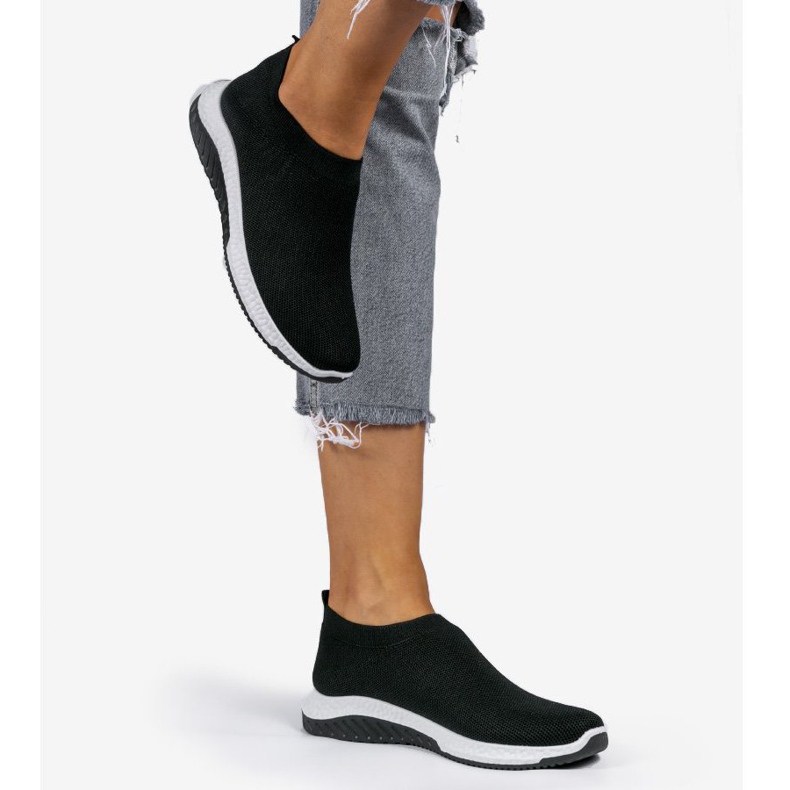 Černé sportovní nazouvací boty KK-211 černá 2 Černé sportovní nazouvací boty KK-211 černá 2