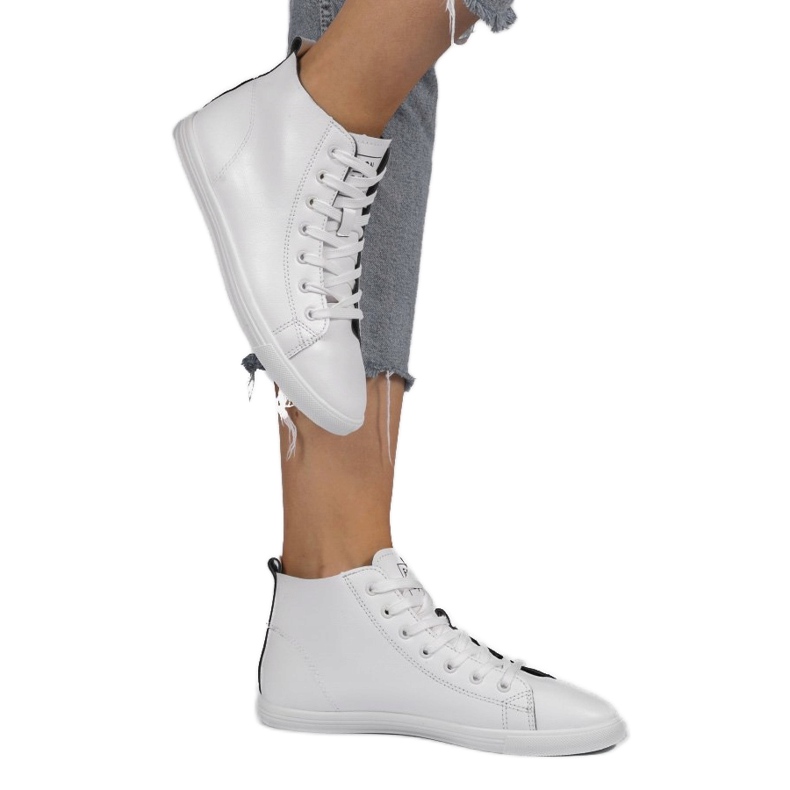Bílé vysoké klasické dámské tenisky 9858 bílý 1