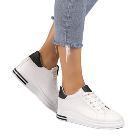 Bílé tenisky na klínových teniskách 1061 bílý černý 1