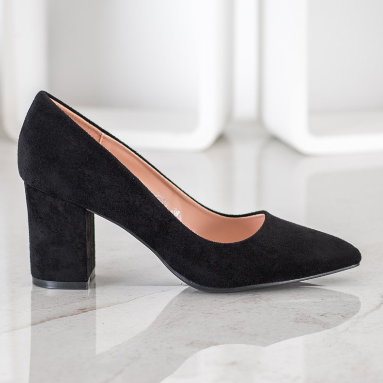 Nio Nio Černá Pumpy Na Sloupu 2