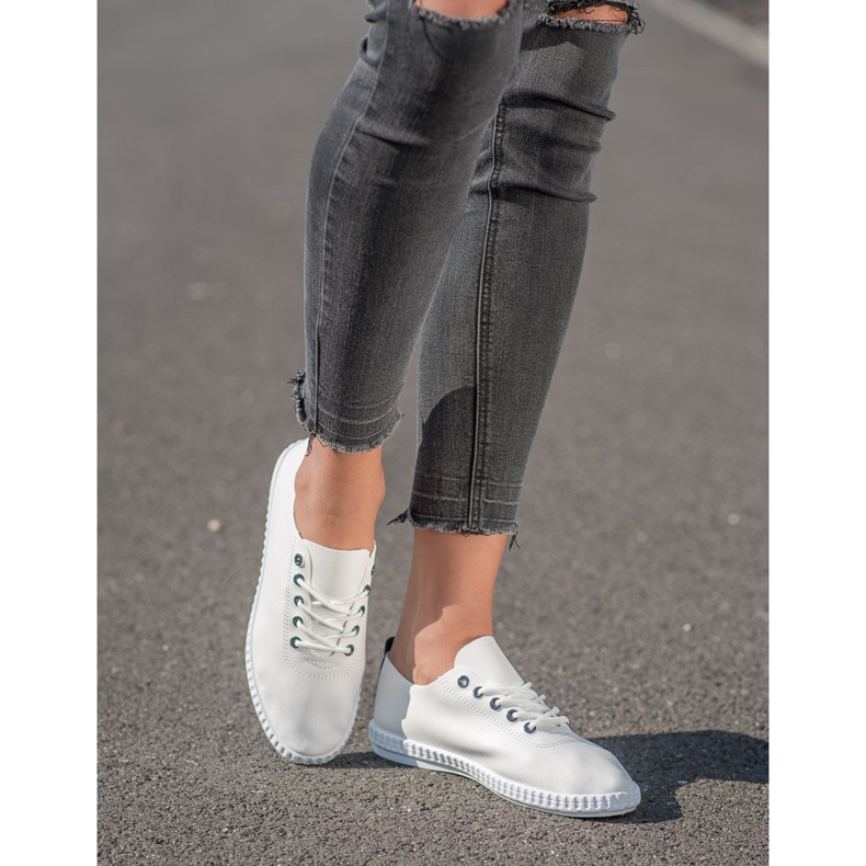 SHELOVET Lehké tenisky s eko kůží bílý 1