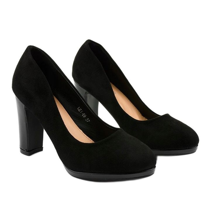 Černé lodičky na sloupku LEI-69 černá 2